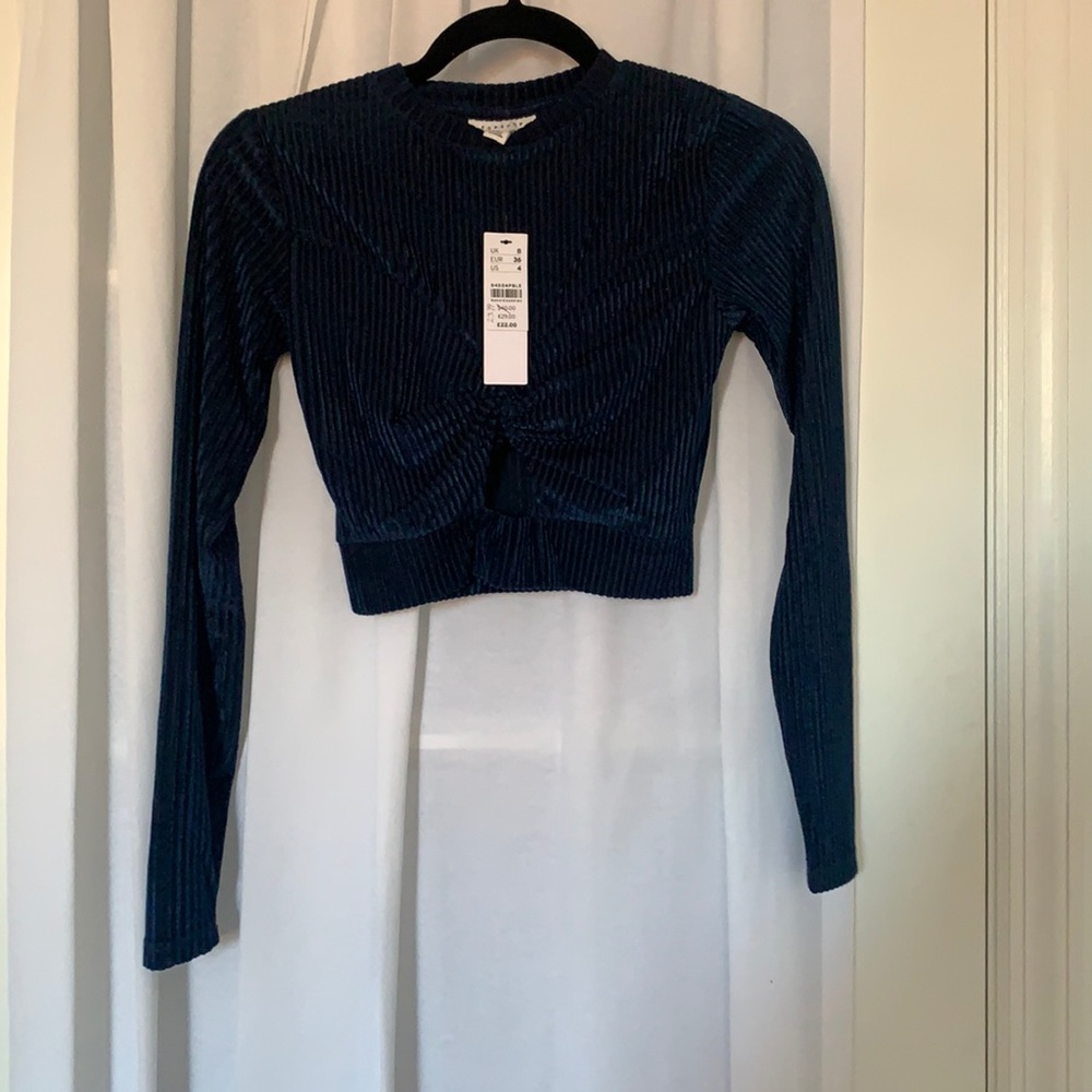 Velvet crop top with key hole NWT